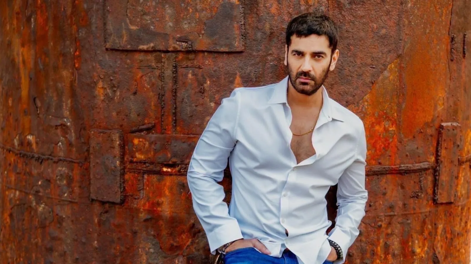 "Everyone Is Just Constantly On Their Screen": Arjan Bajwa Gets Candid On Social Media Addiction And Dopamine Rush